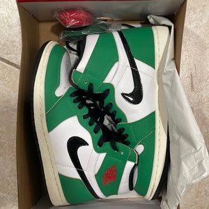 Nike Jordan 1 lucky green
